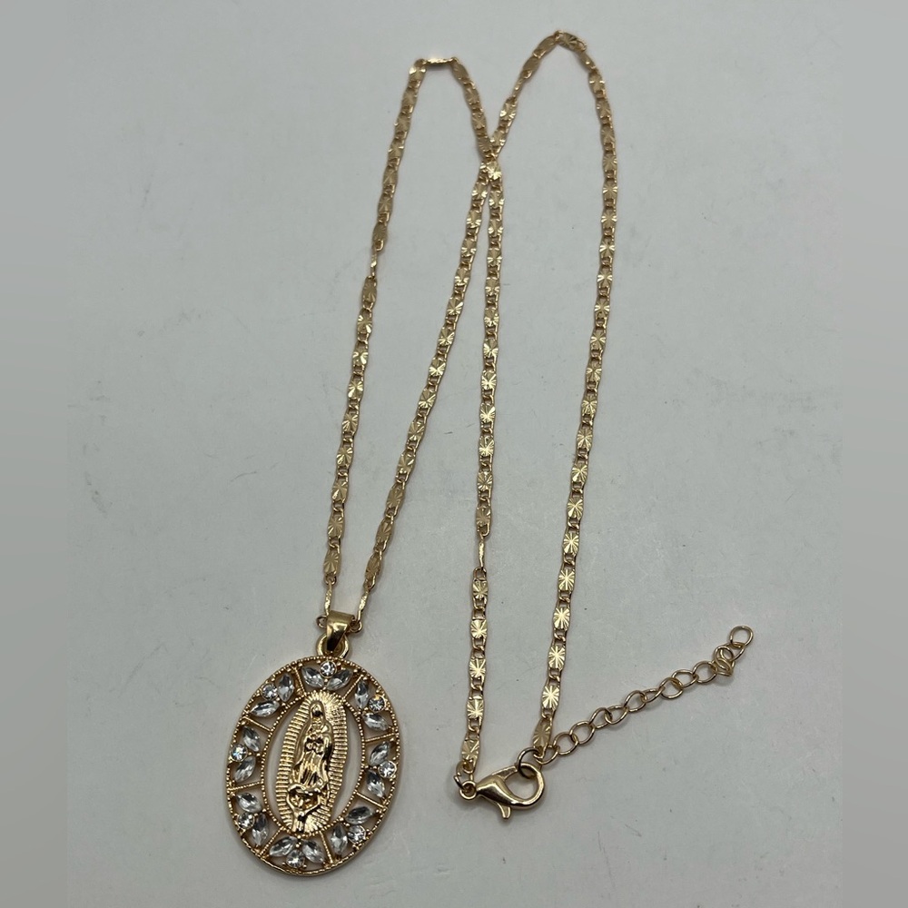 Gold plated necklace for women Valentino design